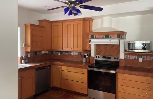 Ives Estates House | Charming 3-bedroom house in fabulous Miami with AC, WiFi