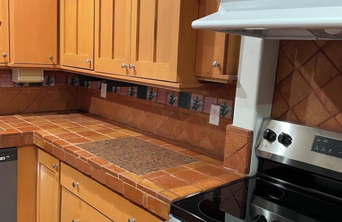 Ives Estates House | Charming 3-bedroom house in fabulous Miami with AC, WiFi