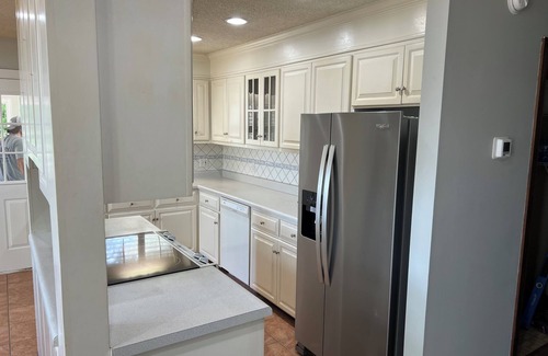 Cobb House | Charming 3-bedroom lake house with WiFi and AC in Cobb, Georgia. Has Dish TV.
