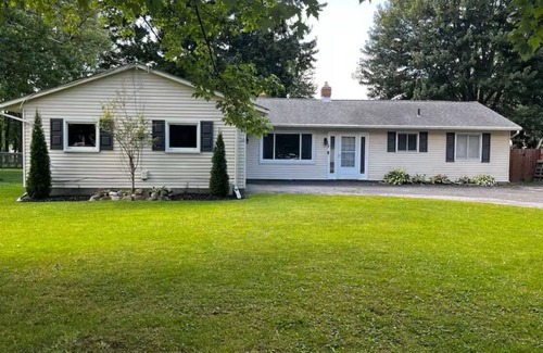 Mentor House | Charming 3-bedroom Renovated Ranch Home in Mentor, fenced in private back yard!