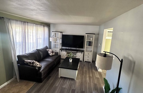 Greensburg House | Charming 3-bedroom townhome with AC and WiFi in Greensburg