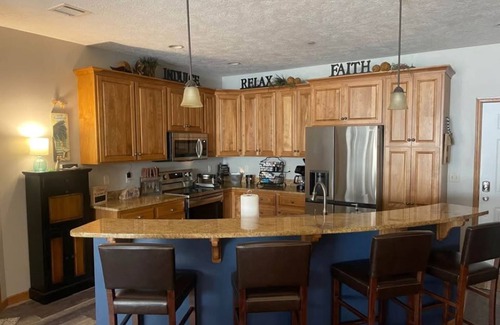 Arnolds Park Condo | Charming 3-bedroom condo in terrific Arnolds Park
