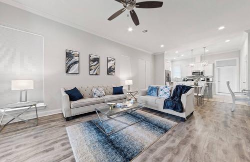 Milton House | Charming 3-bedroom house in lovely Youngsville with AC