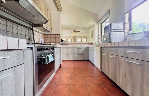 Playa Blanca Villa | Charming 3 Bedroom Villa at Los Portales