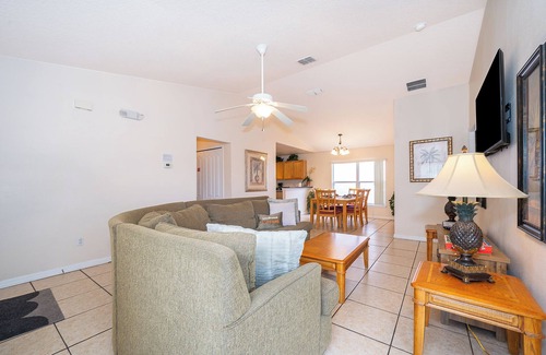 Sandy Ridge House | Charming 3 Bedroom Vila w/Sun-Kissed Private Pool