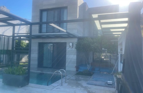 Bodrum City Center Villa | Charming 3-bedroom villa with WiFi and AC in wonderful Bodrum