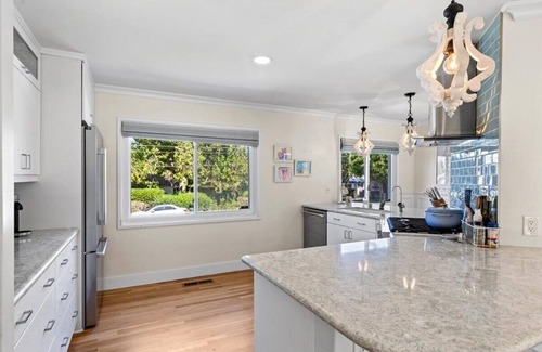 Wooded Area House | Charming 3 BR Home in Safe, Family-Friendly Point Loma