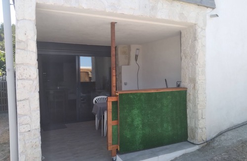 Saint-Savournin Apartment | Charming 30m2 loft studio with new terrace and swimming pool