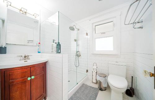 Dunbar Villa | Charming 3BR Home Near UBC with Parking & Backyard