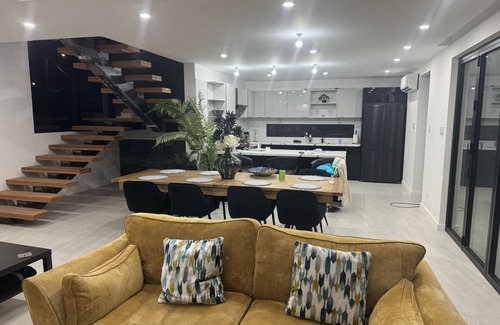 Belair Villa | Charming 4-bedroom villa with WiFi, AC in fabulous Diamond Valley