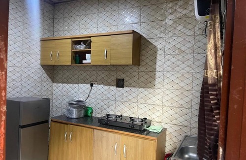 Owerri House | Charming 4-bedroom bungalow with AC and WiFi in peaceful Owerri. Solar ÷ Nepa