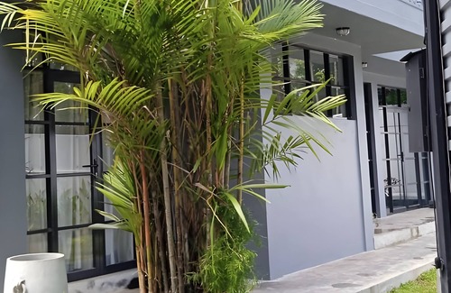 Kaduwela House | Charming 4-bedroom bungalow with plunge pool
