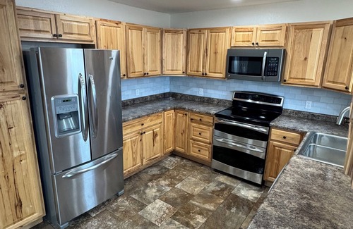 Wolf Point House | Charming 4-bedroom house with AC, WiFi in Wolf Point
