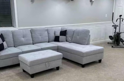Lake Zurich House | Charming 4-bedroom house in Lake Zurich w/indoor fireplace and private backyard
