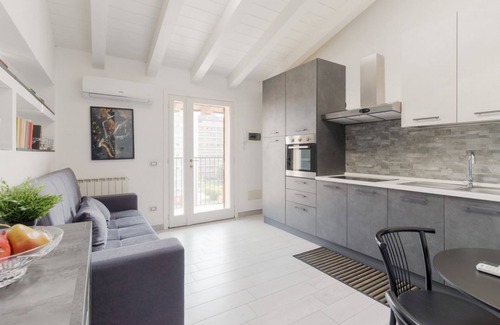 Isola del Bosco - Delle Corti Apartment | Charming 40 sqm apartment, ideal for up to 2 people, located on the fourth floor of a building with an elevator (NOT accessible to disabled guests).The property is located in Sesto San Giovanni, a residential neighborhood with plenty of amenities. The Se