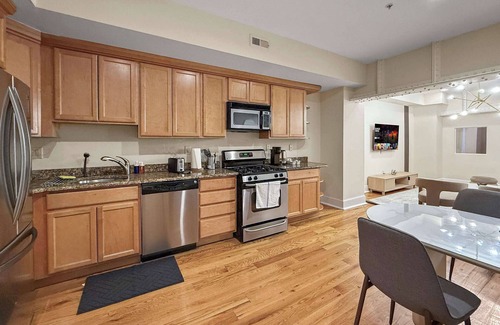 Old City Apartment | Charming 4BD Home | Old City | Near Attractions