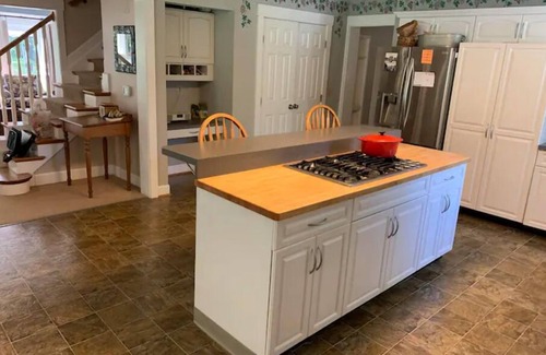 Indian Hill House | Charming 4BDRM Farmhouse