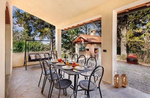 Montespertoli House | CHARMING 4BR BARN WITH PRIVATE POOL & WONDERFUL VIEWS, IN GREAT TUSCAN LOCATION!
