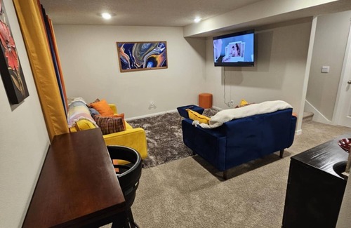 Berwick House | Charming 5-bedroom house in Des Moines with WiFi and AC