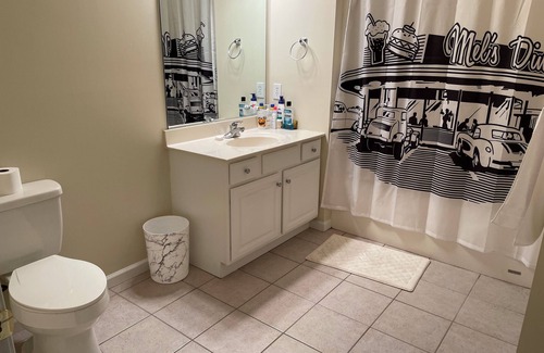 Saratoga Springs Condo | Charming 50's decorated condo next to Saratoga State Park and close to town.