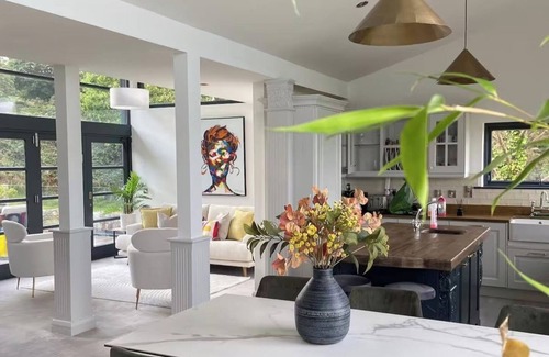 Kilgobbin House | Charming 6-Bed Escape- Balconies & Panoramic Views
