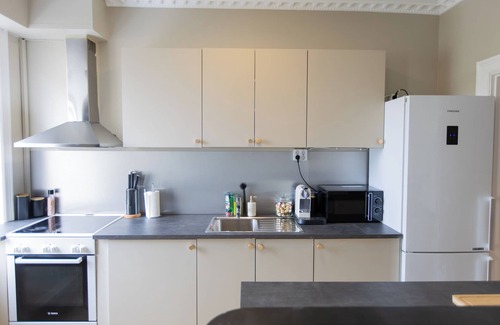 Helsingborg Apartment | Charming 9 Bed apartment with WiFi, AC in Helsingborg