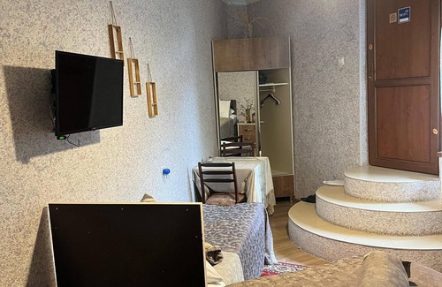 Sheki Bed & Breakfast | "Charming 9-room B&B in Sheki with WiFi, AC, breakfast & authentic charm"