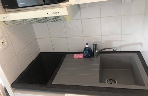 Le Tholonet Apartment | Charming air-conditioned studio - free parking - Aix en Provence