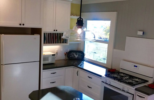 Shenandoah Valley House | Charming Amador Farmhouse! Located on the Shenandoah Valley Wine Trail.