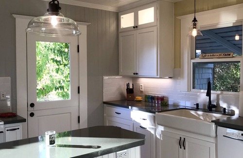 Shenandoah Valley House | Charming Amador Farmhouse! Located on the Shenandoah Valley Wine Trail.