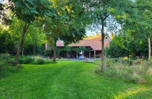 Engelmanshoven House | Charming and cosy ART DECO house in old historic farm with private natural pool and gardens with hiking and cycling trails nearby