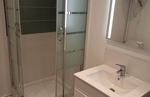 Corbeil-Essonnes Apartment | Charming apartment located in Corbeil-Essonnes, 5 minutes' walk from the station.