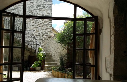 Fons-sur-Lussan Apartment | Charming Apartment Near Uzes And Lussan