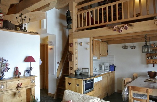 Crest-Voland Apartment | Charming apartment, 6 pers ` Savoyard style ', located at the foot of the slopes