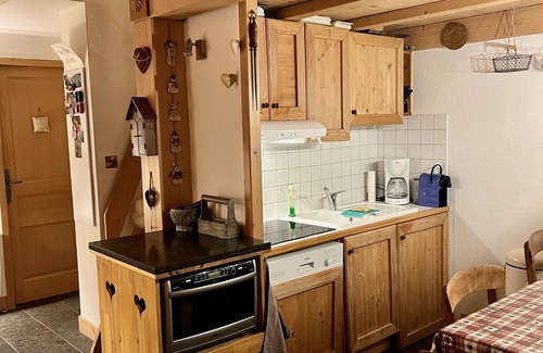 Crest-Voland Apartment | Charming apartment, 6 pers ` Savoyard style ', located at the foot of the slopes