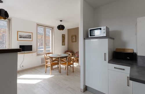 Honfleur Apartment | CHARMING APARTMENT CENTER HONFLEUR. VERY BRIGHT. IDEAL LOCATION.