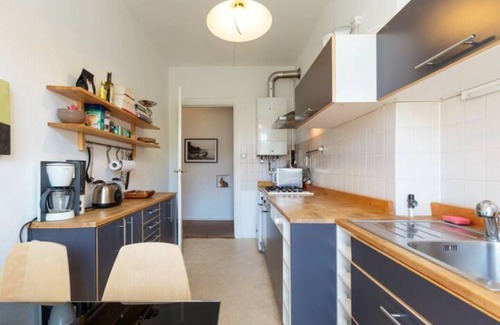 Charlottenburg-Nord Apartment | Charming apartment in an old, fully renovated building in central Berlin