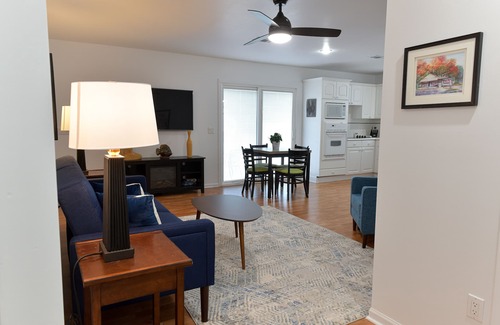 Macatawa Apartment | Charming Apartment in Holland/Area Sleeps 2