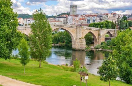 Ourense Apartment | Charming Apartment in Ourense overlooking the City