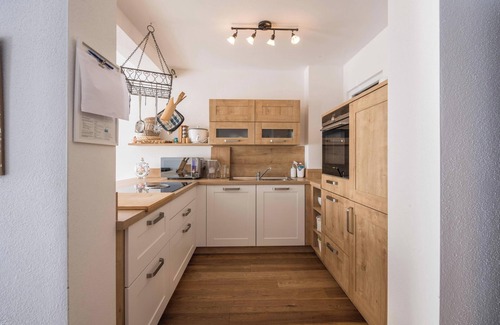 Otterfing Apartment | Charming Apartment “Lausbub” with Wi-Fi, Terrace & Garden