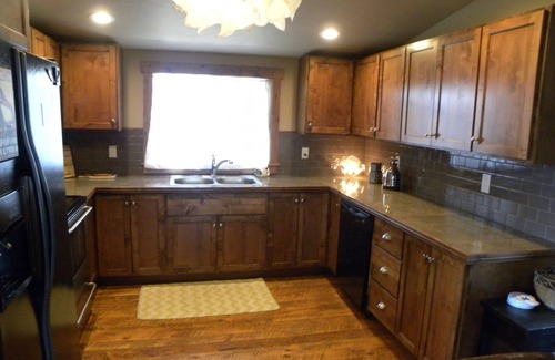 Creston Apartment | Charming apartment near Kalispell and Glacier Park, with gorgeous views.