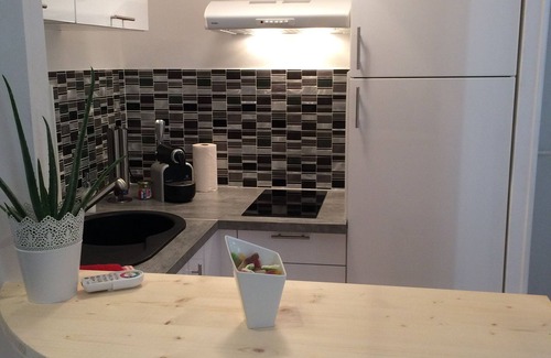 Quartier Administrations Apartment | CHARMING APARTMENT TERRACE + BALCONY IN THE HEART OF NIMES WIFI AIR CONDITIONING