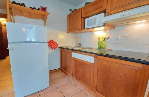 Samoens Apartment | Charming Apartment with Pool, South-Facing Terrace, Near Village Center and Ski Bus