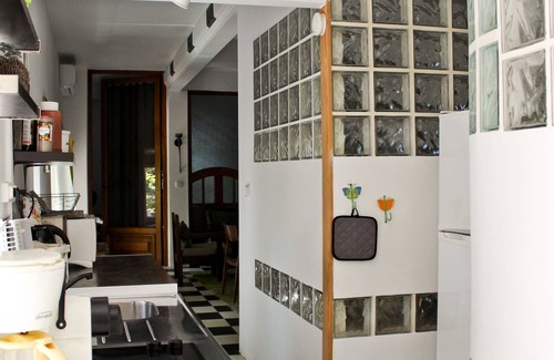 Goudargues Apartment | Charming Apartments in the Mas de Soleil (Gîte "Nostalgie")