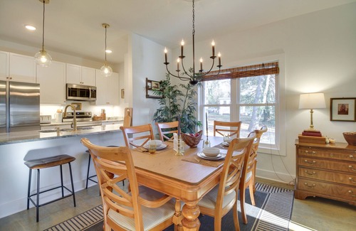 Appomattox House | Charming Appomattox Home: Half-Mi to Main Street!