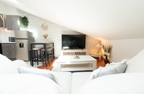 Riez Apartment | : Charming Attic Apartment - 3 Star Rated