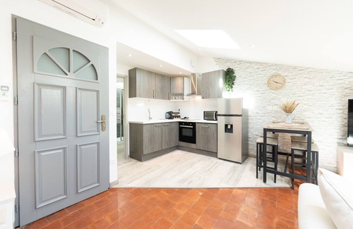 Riez Apartment | : Charming Attic Apartment - 3 Star Rated