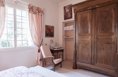 Sainte-Terre House | CHARMING B&B at the gateway to ST EMILION