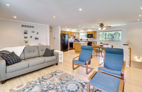 Ballwin House | Charming Ballwin Home < 1 Mi to Vlasis Park!