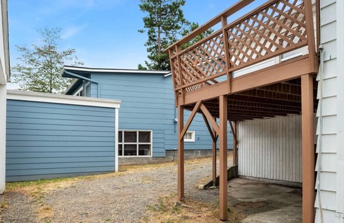 Maple Leaf House | Charming Basement Suite with Private Entrance